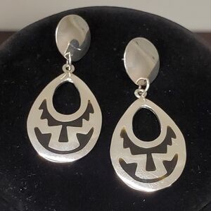 Vintage Mexico Taxco TC-45 Sterling Silver 925 Onyx Inlay Post Back Earrings